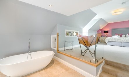 1 Bed in Newburgh 5