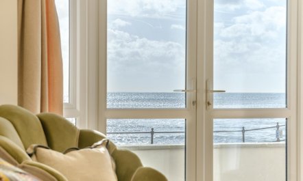 2 Bed in Ventnor