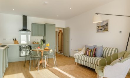 2 Bed in Ventnor 3