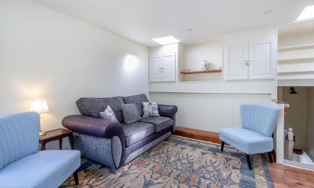 2 Bed in Pwllheli 9