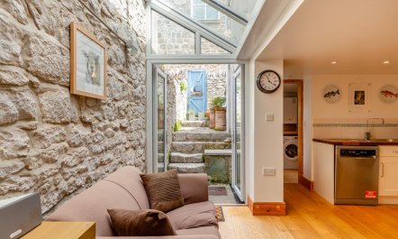 3 Bed in Portland 6