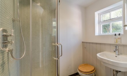 2 Bed in Durweston 7