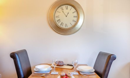 1 Bed in Isel 5
