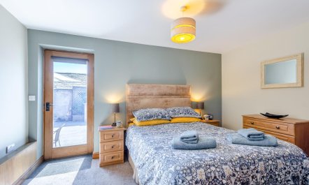 2 Bed in Isel 7