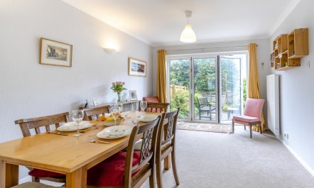 2 Bed in Mumbles 3