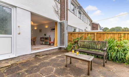 2 Bed in Mumbles