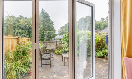 2 Bed in Mumbles 6