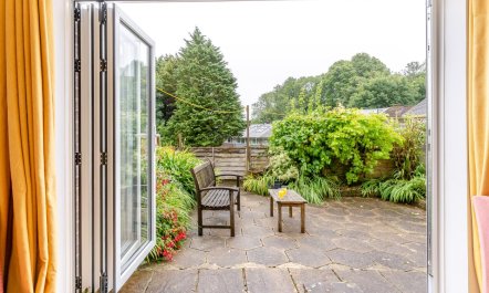 2 Bed in Mumbles 5