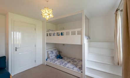 4 Bed in Camber 8