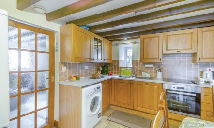 2 Bed in Llanbedrog 4
