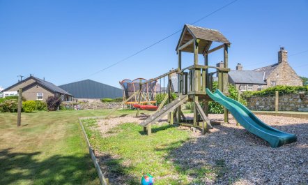 2 Bed in Llanbedrog 3