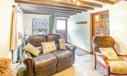2 Bed in Llanbedrog 7