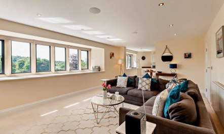 2 Bed in Windermere 1