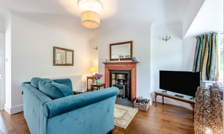 1 Bed in Brynteg 4