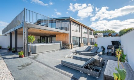 12 Bed in Pancrasweek 1