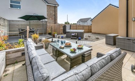 4 Bed in Westward Ho 0