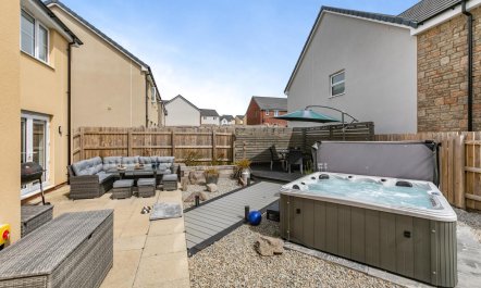 4 Bed in Westward Ho 1
