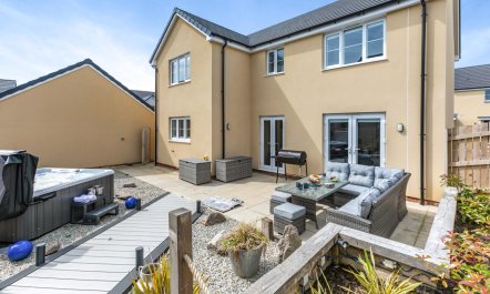 4 Bed in Westward Ho