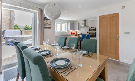 4 Bed in Westward Ho 7