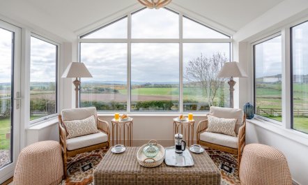 4 Bed in Alyth 1