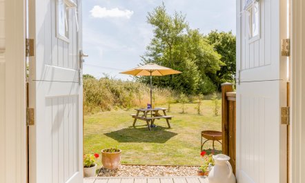 1 Bed in Baconsthorpe 9