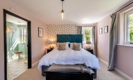 5 Bed in Westward Ho 6