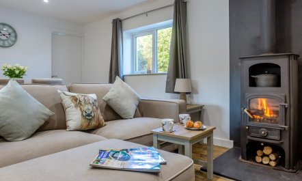 2 Bed in Dinas