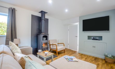 2 Bed in Dinas 7