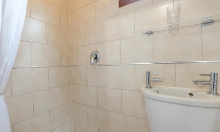 1 Bed in Masbury 9