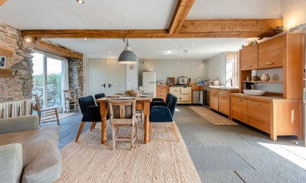 2 Bed in St. Davids 9