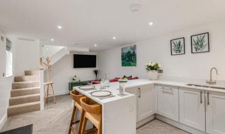 1 Bed in Luddesdown 1
