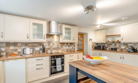 4 Bed in Doddington 4
