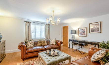 4 Bed in Doddington 7