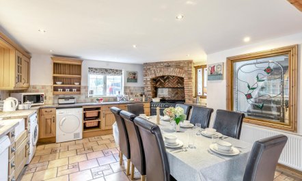 4 Bed in Coningsby 4