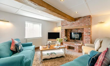 4 Bed in Coningsby 1