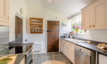 2 Bed in South Bowood 4