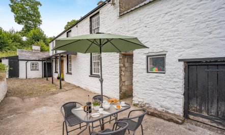 2 Bed in Llangynidr 3