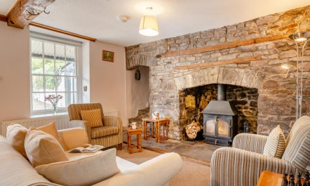2 Bed in Llangynidr 9