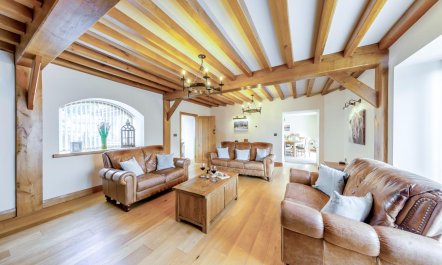 4 Bed in Talybont 5