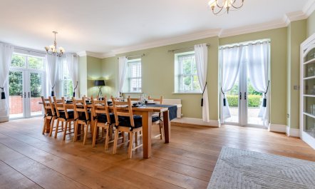 5 Bed in Blashford 3