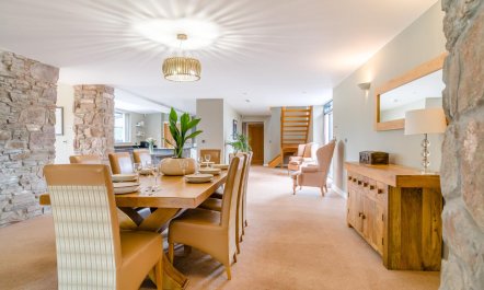 4 Bed in Catsash 3