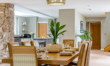 4 Bed in Catsash 9