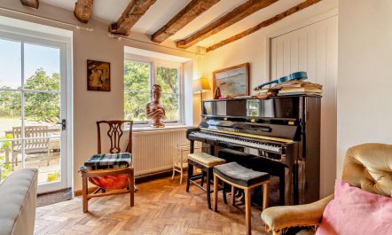 4 Bed in Sudbourne 8