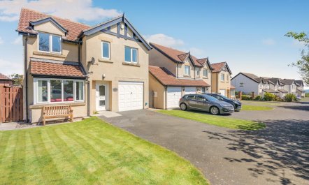 4 Bed in Seahouses