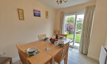 4 Bed in Seahouses 5