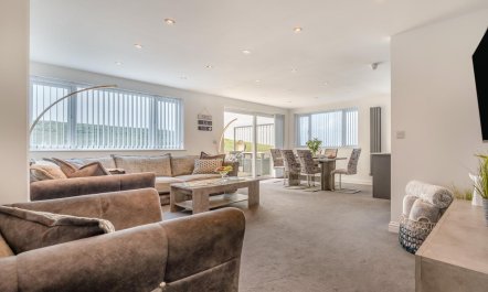 2 Bed in Newquay 2