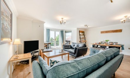 2 Bed in Tenby 5