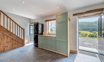 3 Bed in Abergynolwyn 7