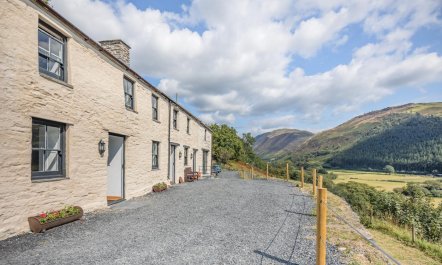 3 Bed in Abergynolwyn