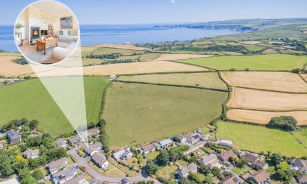 3 Bed in Trelights